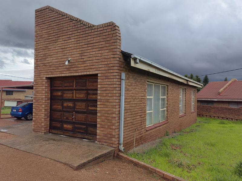 2 Bedroom Property for Sale in Mabopane Unit D North West